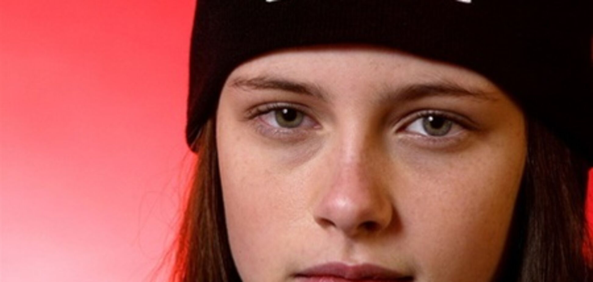 Кристен Стюарт без косметики и фотошопа крупным планом