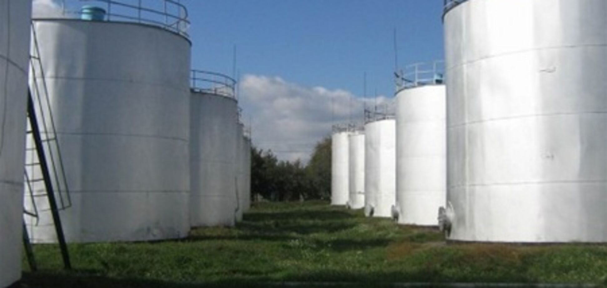 Группа 'Приват' купит сеть нефтебаз