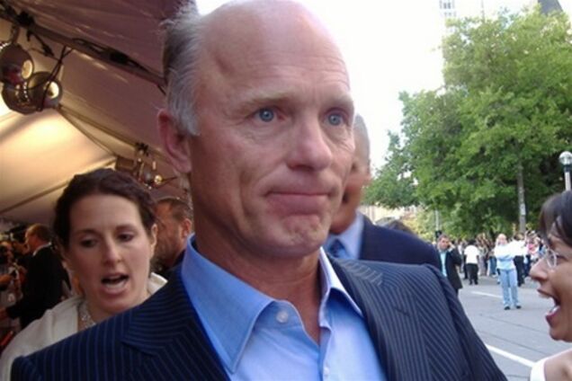 Эд Харрис сыграет Джона МакКейна