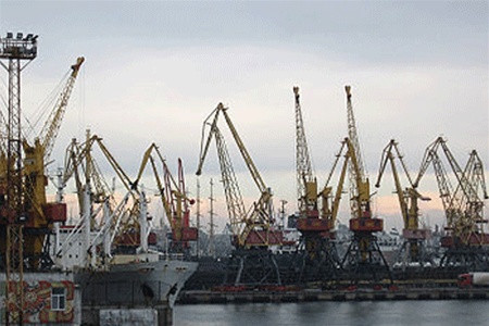 Таможня продолжит проверять не представленные для оформления контейнеры