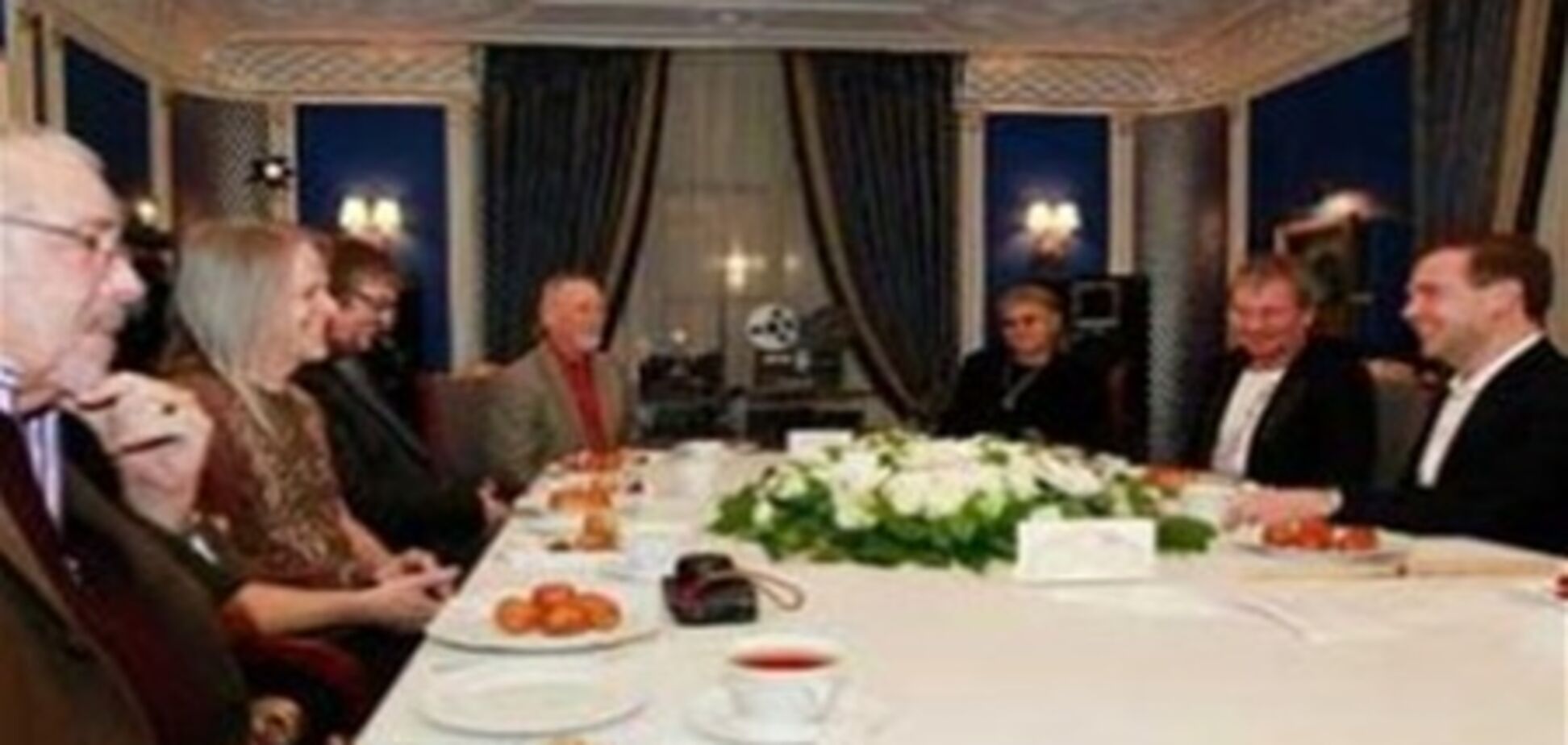 Медведєв послухав рок-н-рол з музикантами групи Deep-Purple