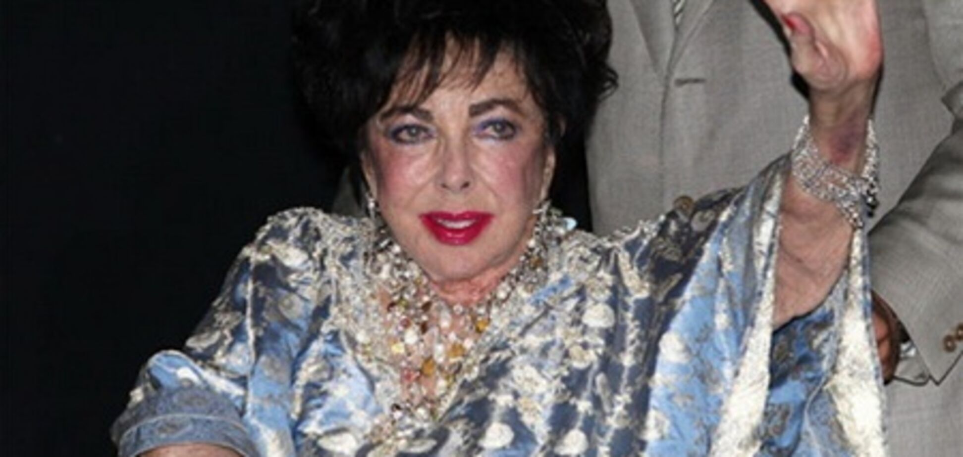 Элизабет Тейлор «опоздала на собственные похороны»