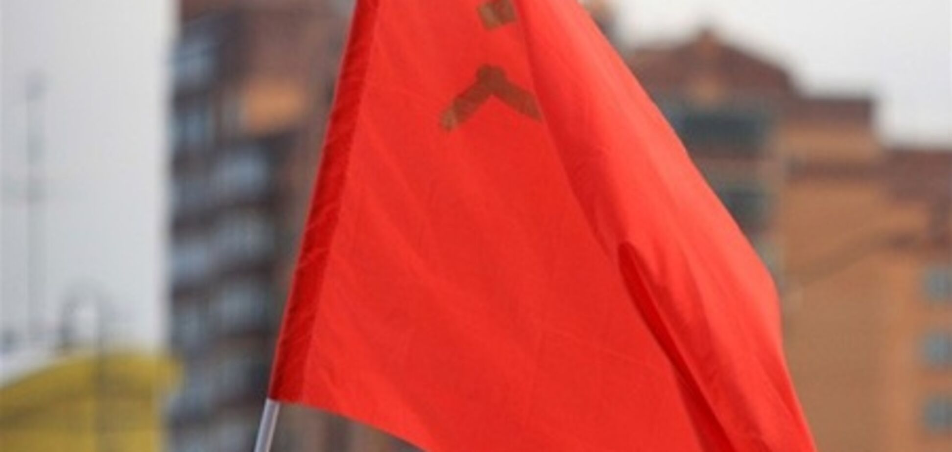 Партія регіонів не проти прикрасити Україну червоними стягами