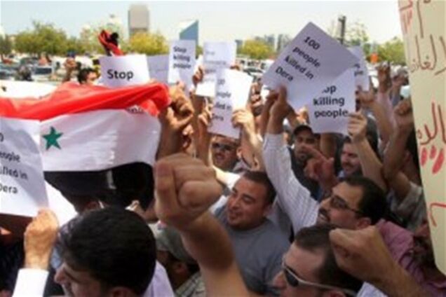 Власти Сирии, боясь революции, пошли на уступки демонстрантам