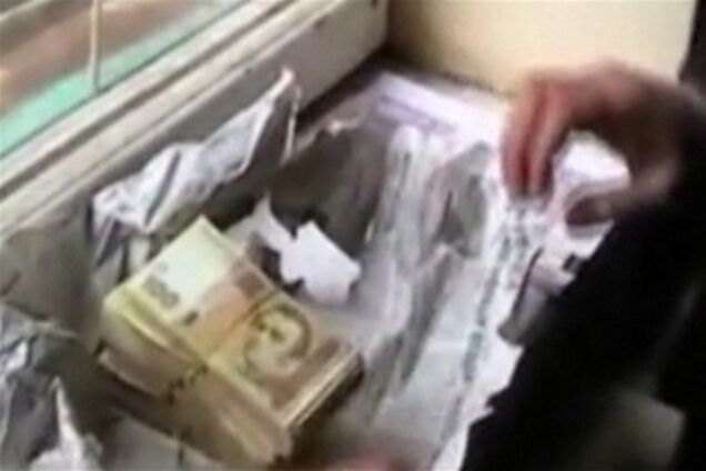 Чтобы построить дом родная тетя и бабушка продали ребенка