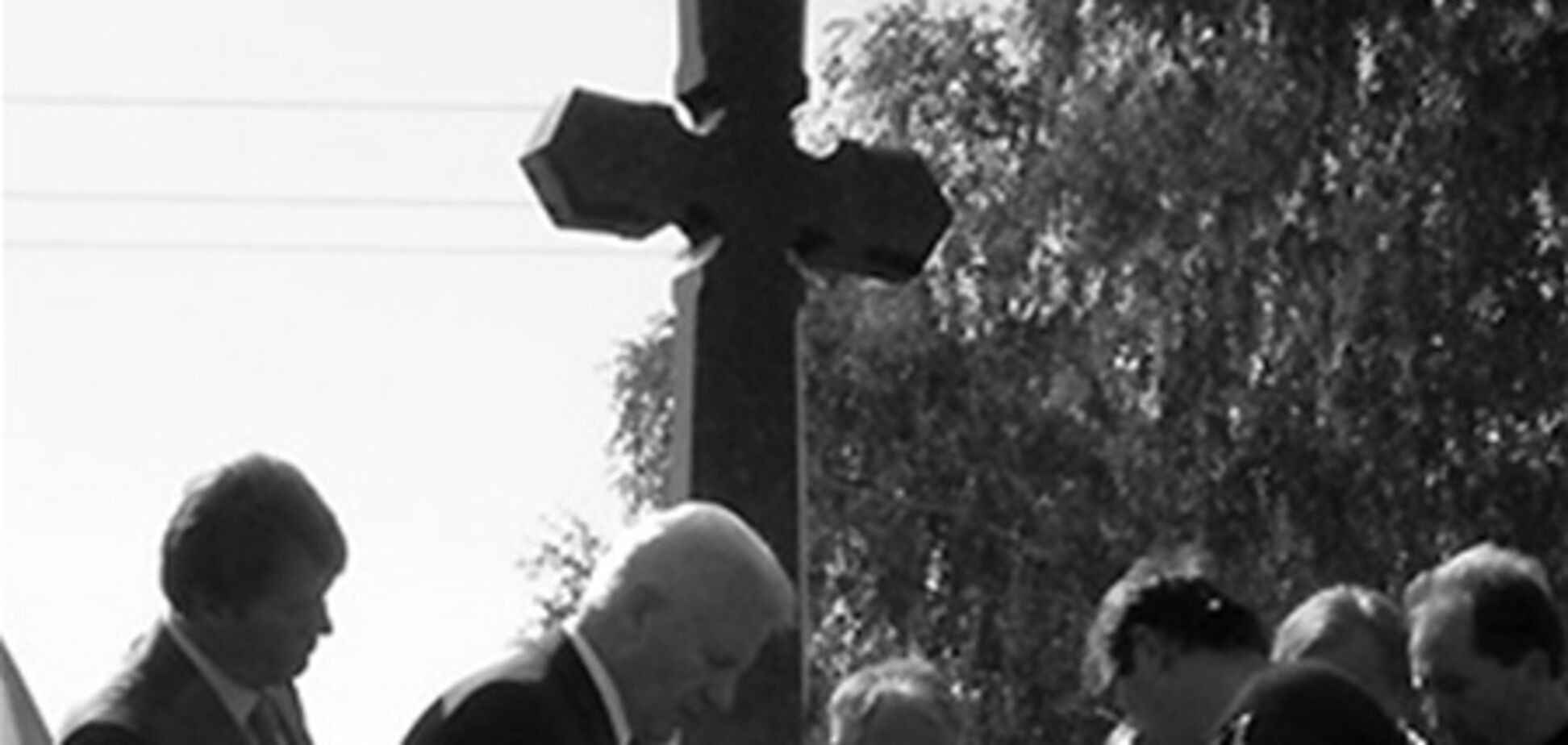 В Тараще разрушили памятный крест Гонгадзе