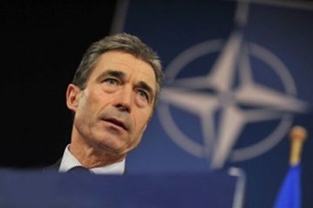 НАТО берет под контроль всю военную операцию в Ливии