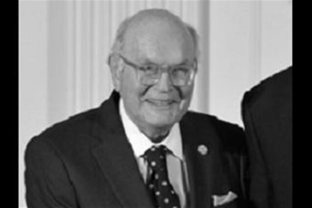 Умер создатель суперклея