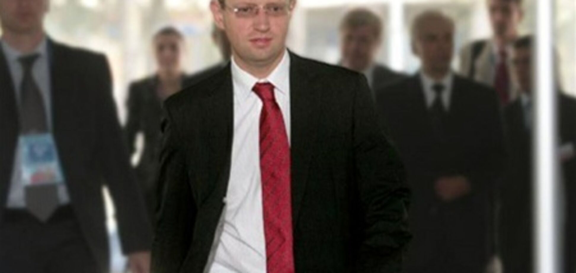 Лидер 'Фронта перемен' Арсений Яценюк попал в ДТП