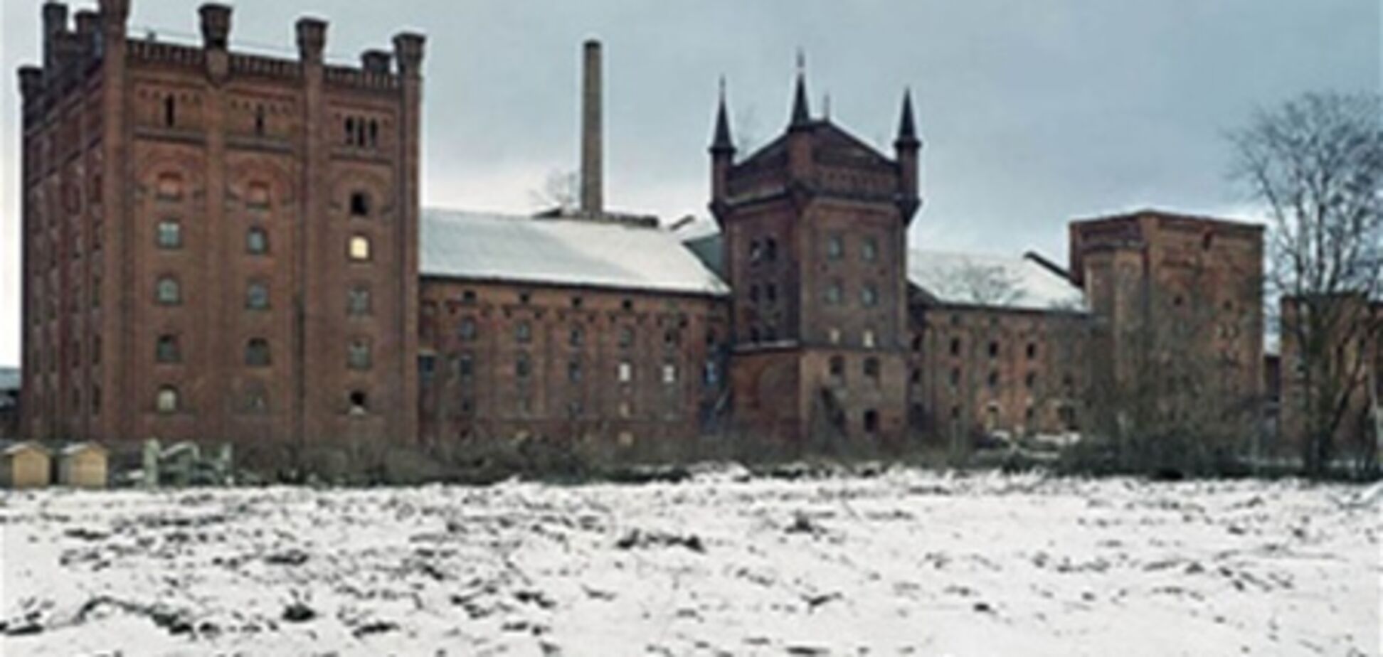 Занедбані промислові будівлі Східній Німеччині