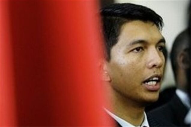 Под автомобилем президента Мадагаскара взорвалась бомба