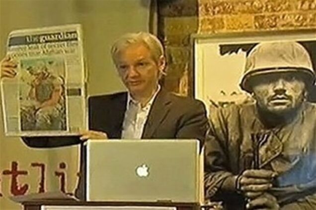 Спілберг зніме фільм про Ассанджа 