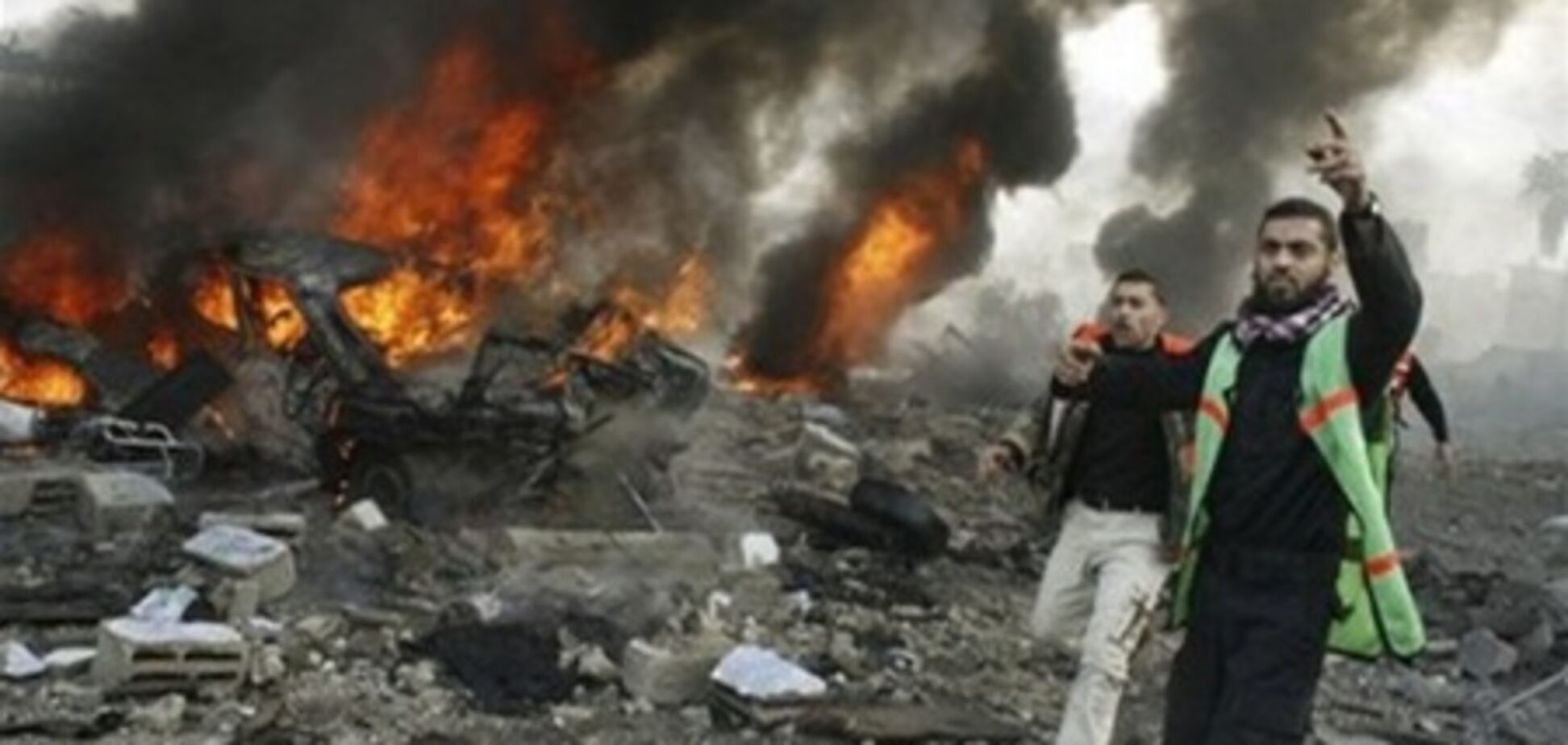 Силы Каддафи очистили от повстанцев крупные города Ливии