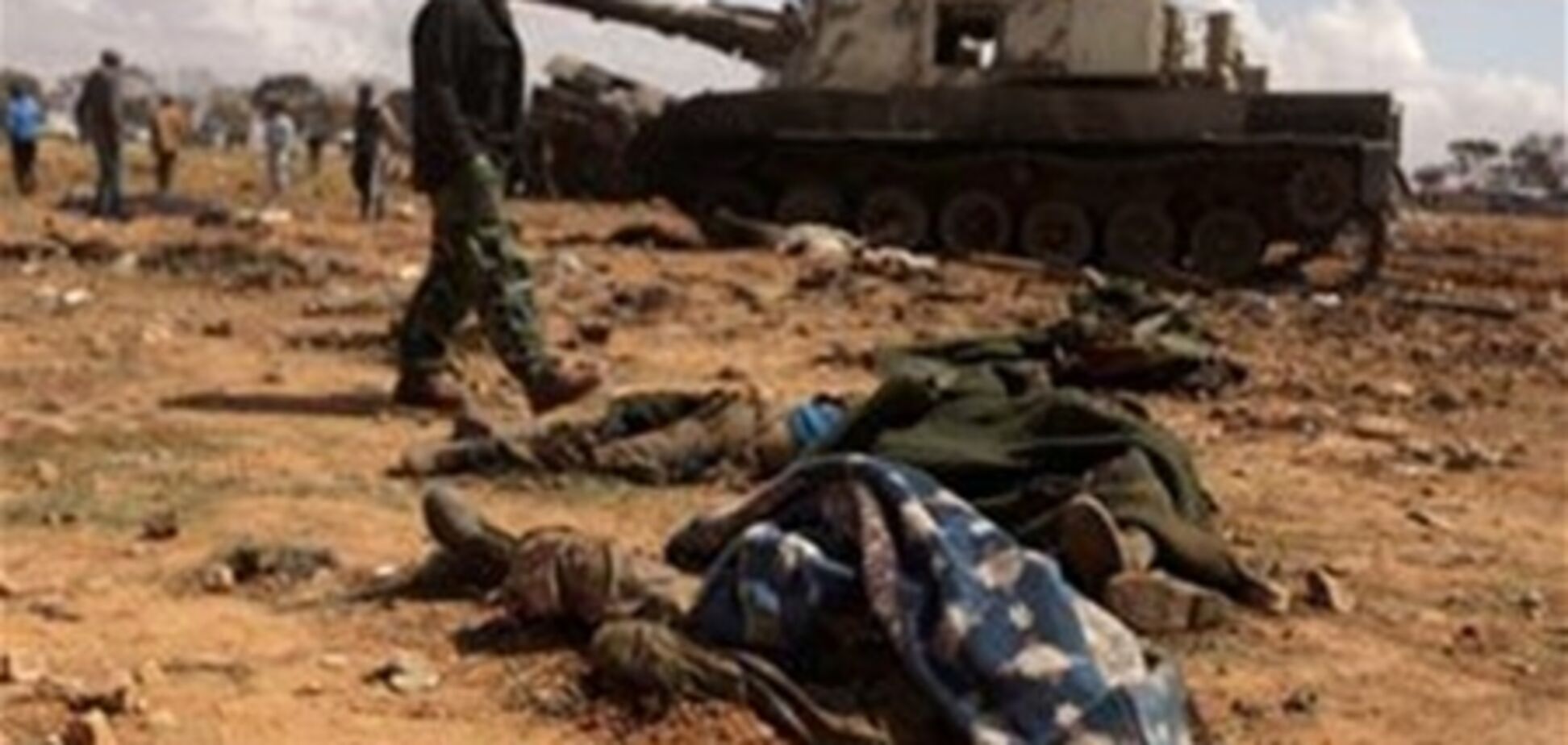 По войскам Каддафи нанесли новые удары