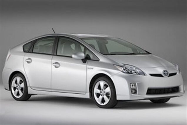 Китайцы завладели гибридными технологиями Toyota Prius