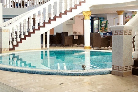 К Евро-2012 на одну сказочную гостиницу стало больше