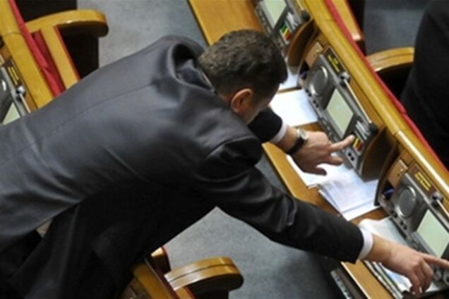 Литвин протестує 'Раду-3' наступного тижня