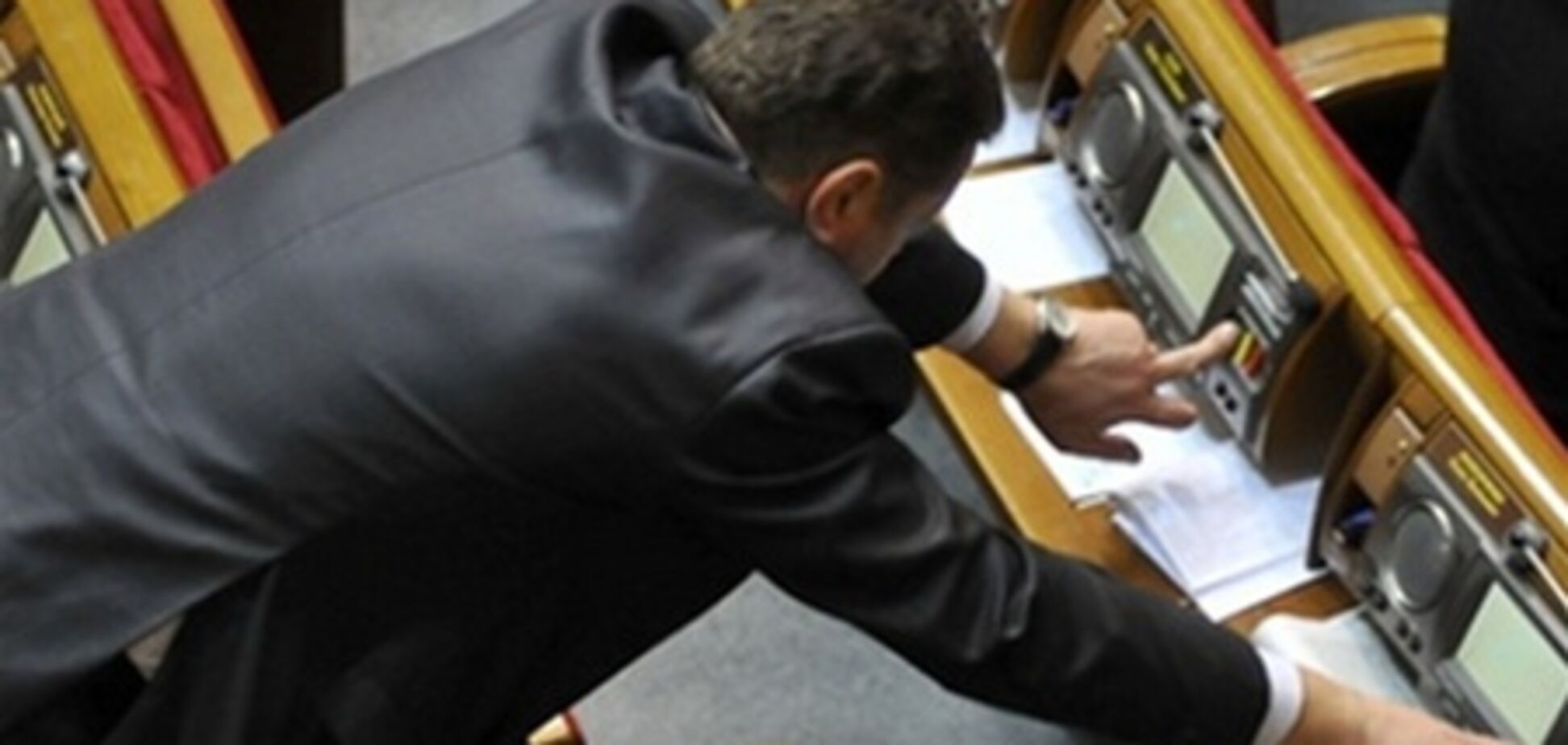 Литвин протестує 'Раду-3' наступного тижня