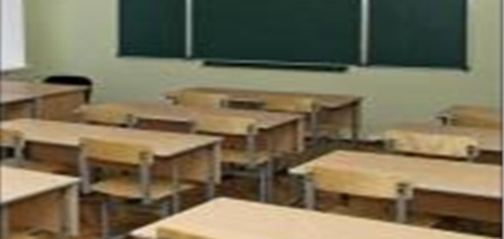 Табачник сообщил о закрытии 115 школ