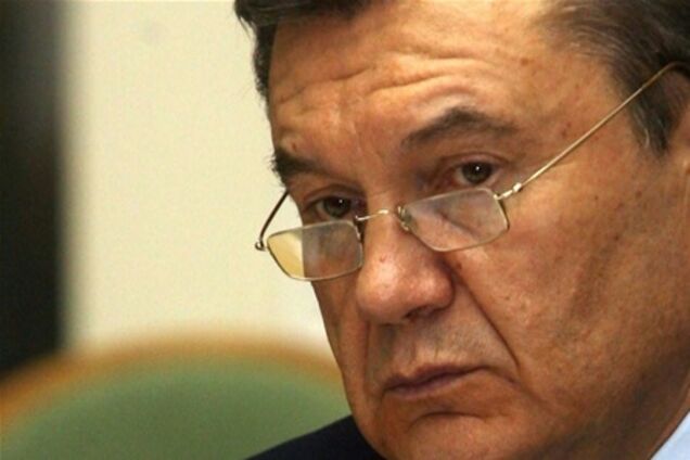 Янукович зробив 4000 українок матерями-героїнями