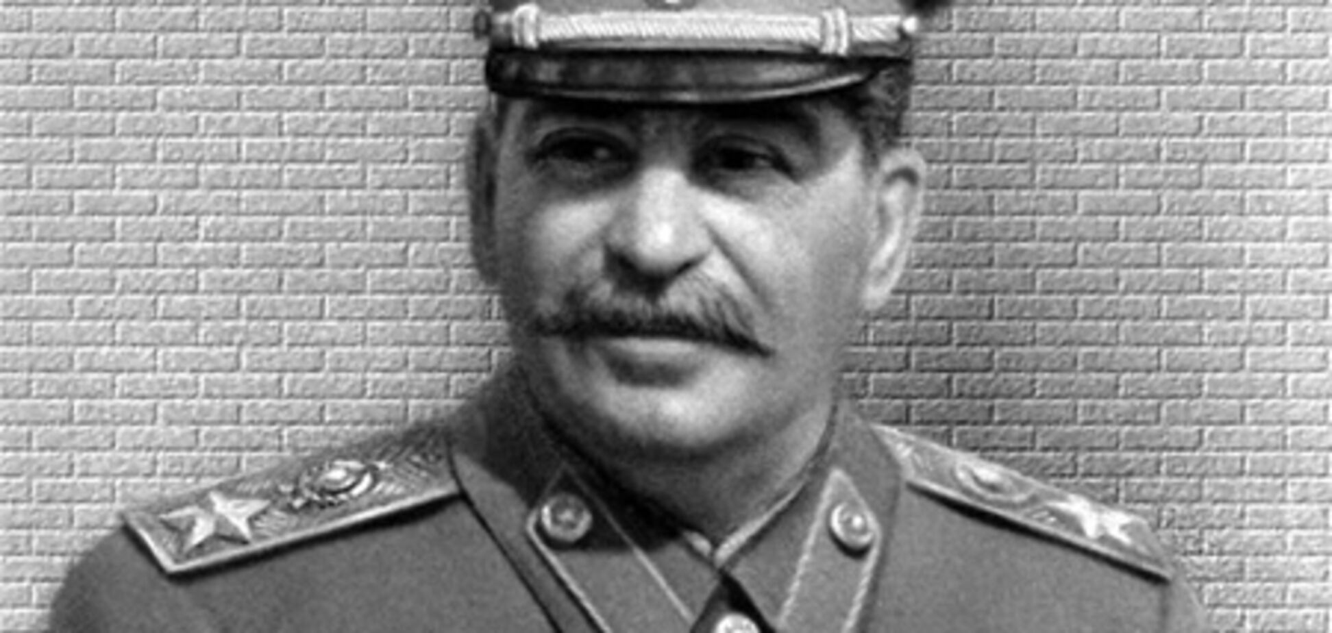 Комуністи поставлять пам'ятник Сталіну на Європейській площі Києва