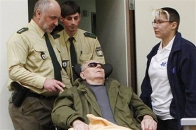 Тягнибок зустрівся з адвокатом Дем'янюка, обвинуваченого в пособництві нацистам