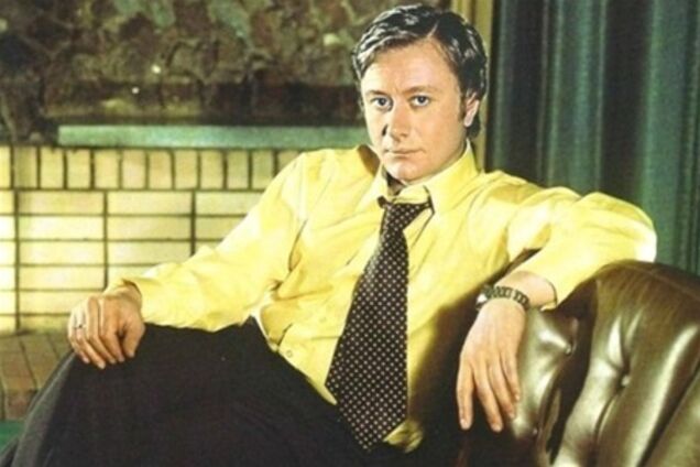 Моим первым мужчиной стал Андрей Миронов.Видео