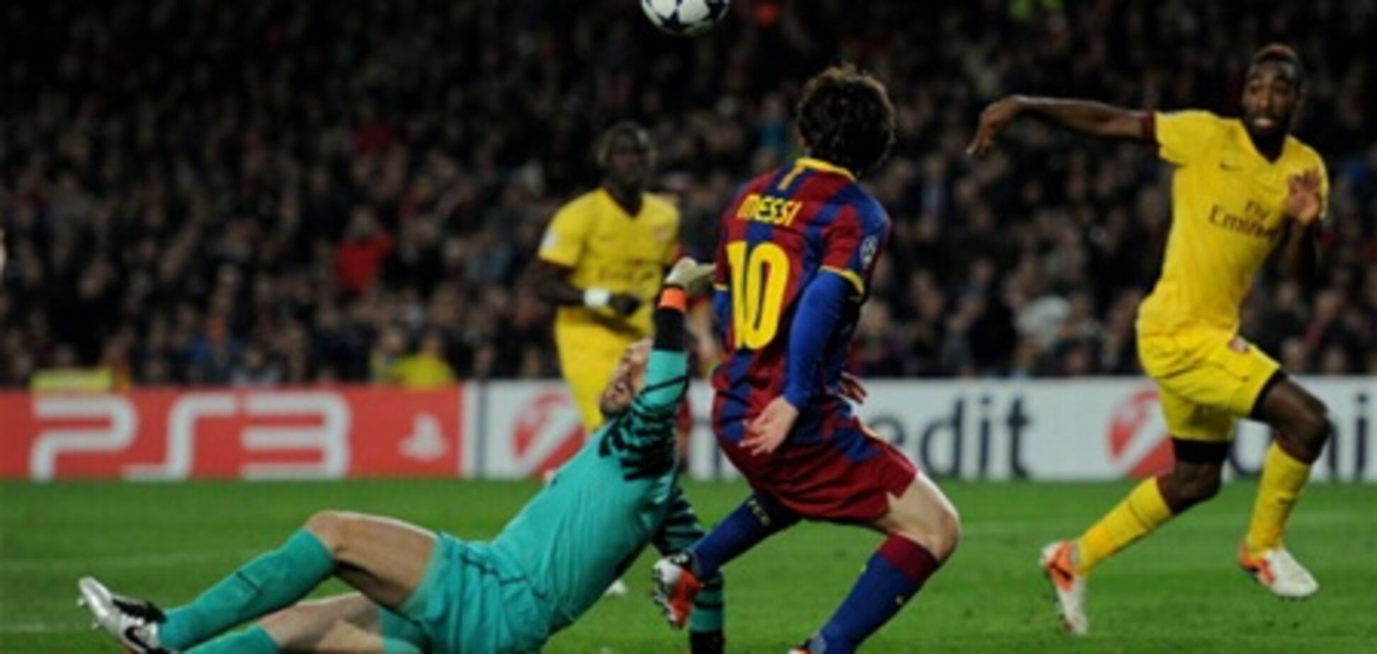 Лига чемпионов. 'Барселона' разгромила 'Арсенал' и вышла в 1/4 финала