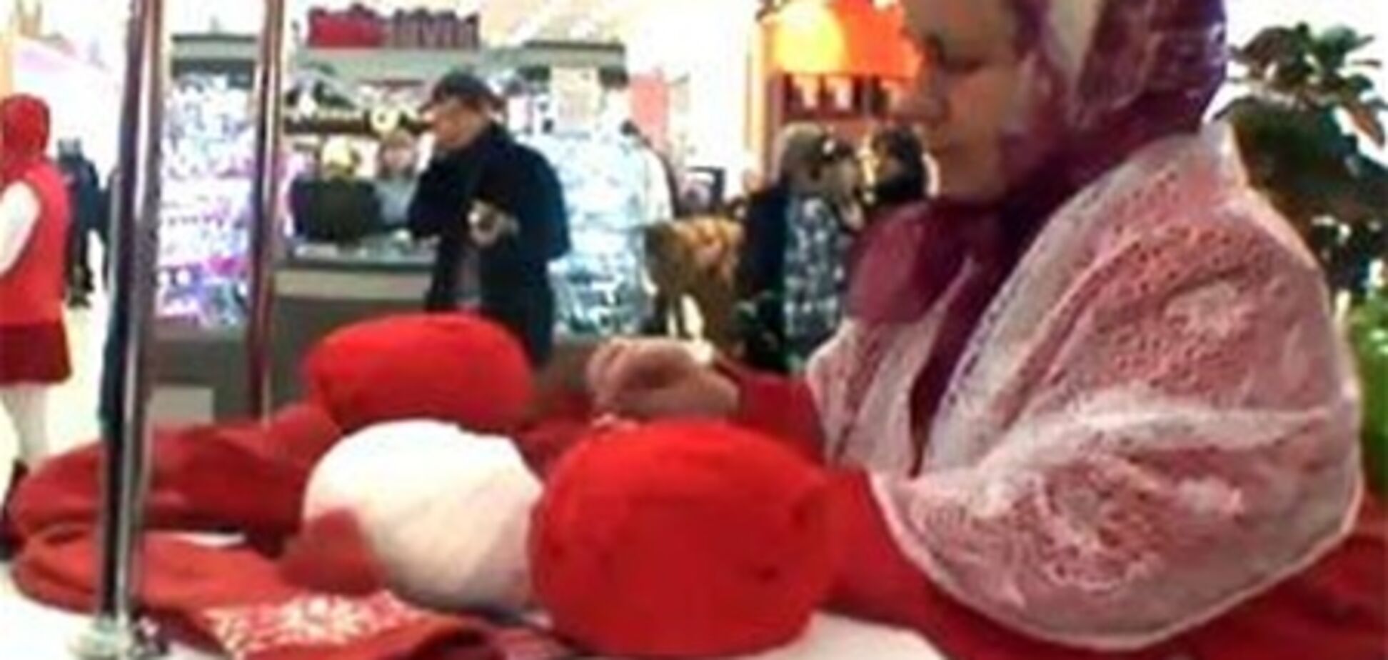 МТС рекламируют бабушки с носками