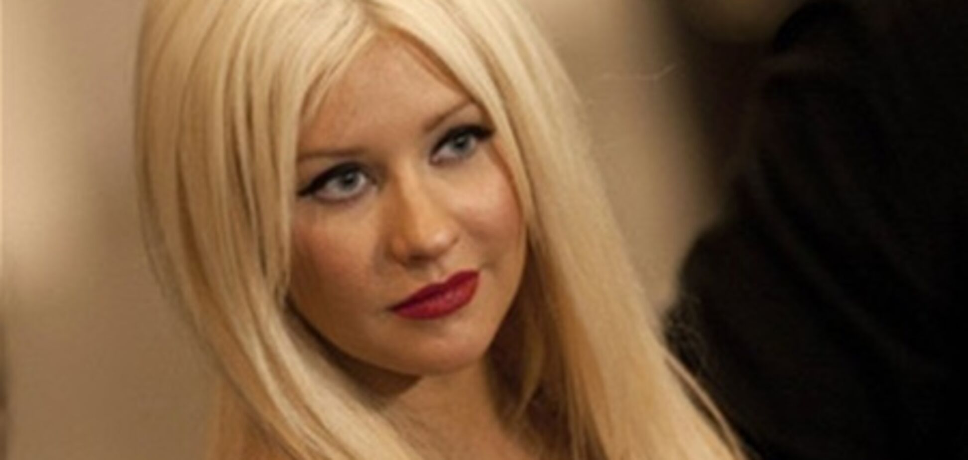 Кристина Агилера продаст особняк из 'Семейки Осборнов'