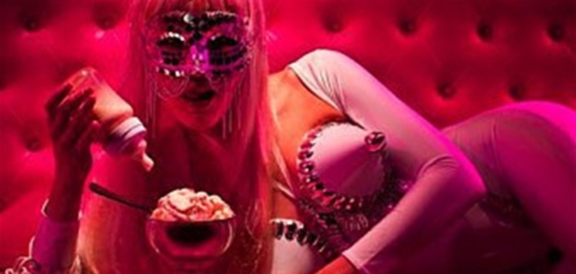 В Лондоне запретили мороженое из грудного молока