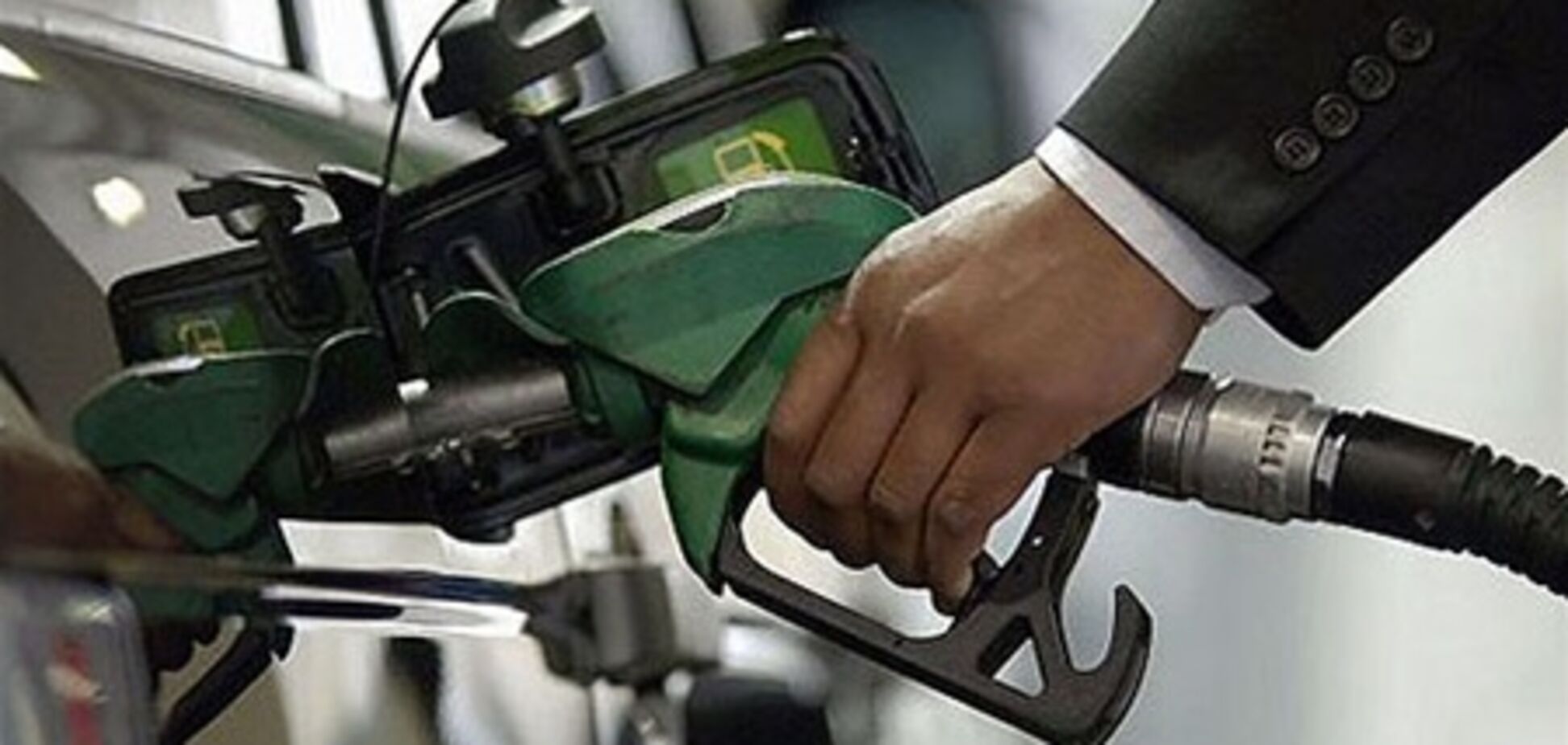 В Киеве выросли розничные цены на светлые нефтепродукты