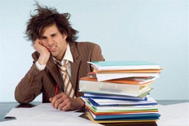 Резюме: Підлеглий  повинен мати вигляд хвацький і придуркуватий