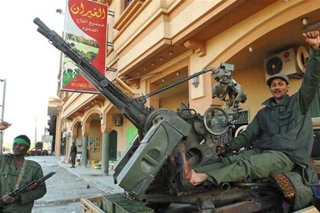 Ливийская оппозиция готова прекратить огонь