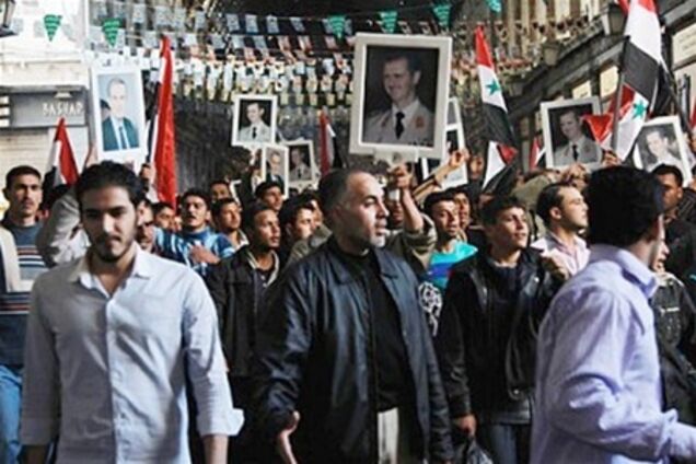 В Сирії тисячі людей взяли участь в антиурядовому марші протесту