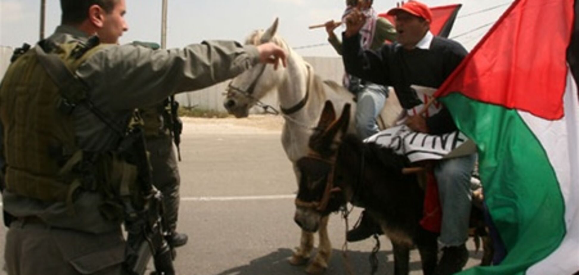 Израиль закрыл единственный пограничный пункт с Газой