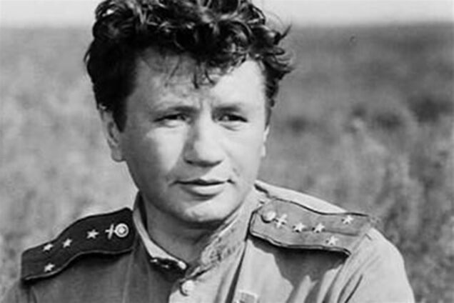 'В бой идут одни 'старики'. Памяти Леонида Быкова. Видео