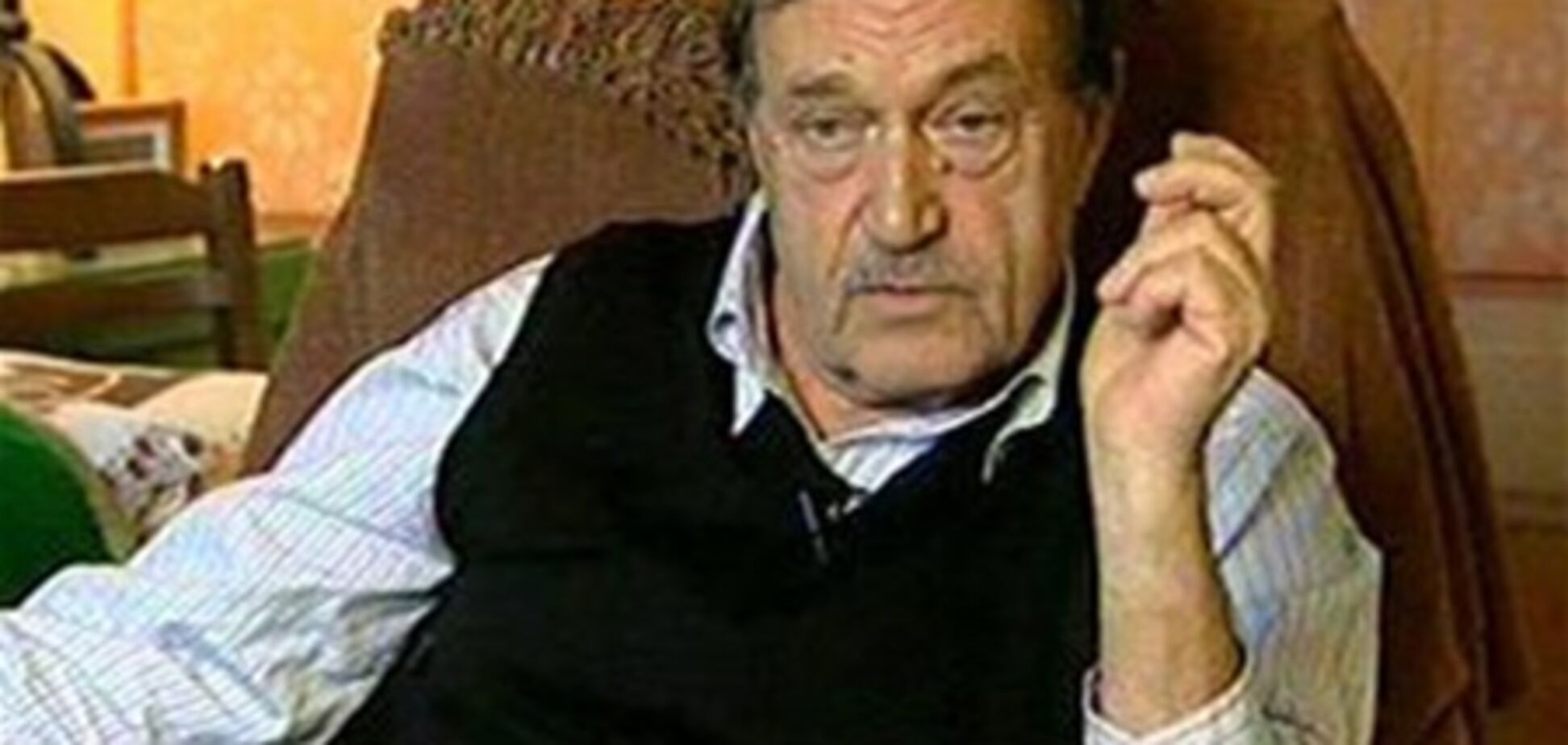 Померлого в 2009 році письменника викликали на допит до податкової