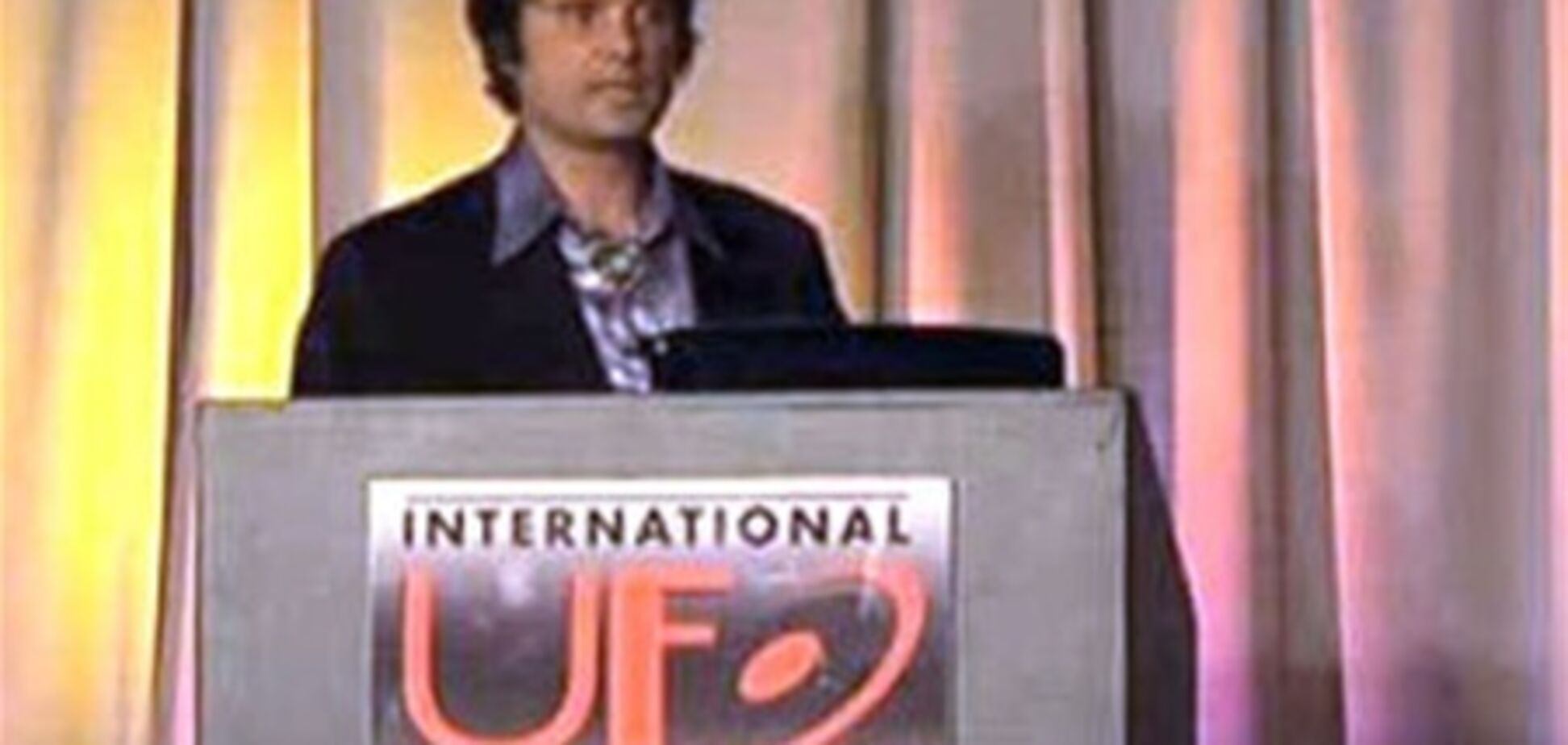 У НЛО появилась горячая телефонная линия