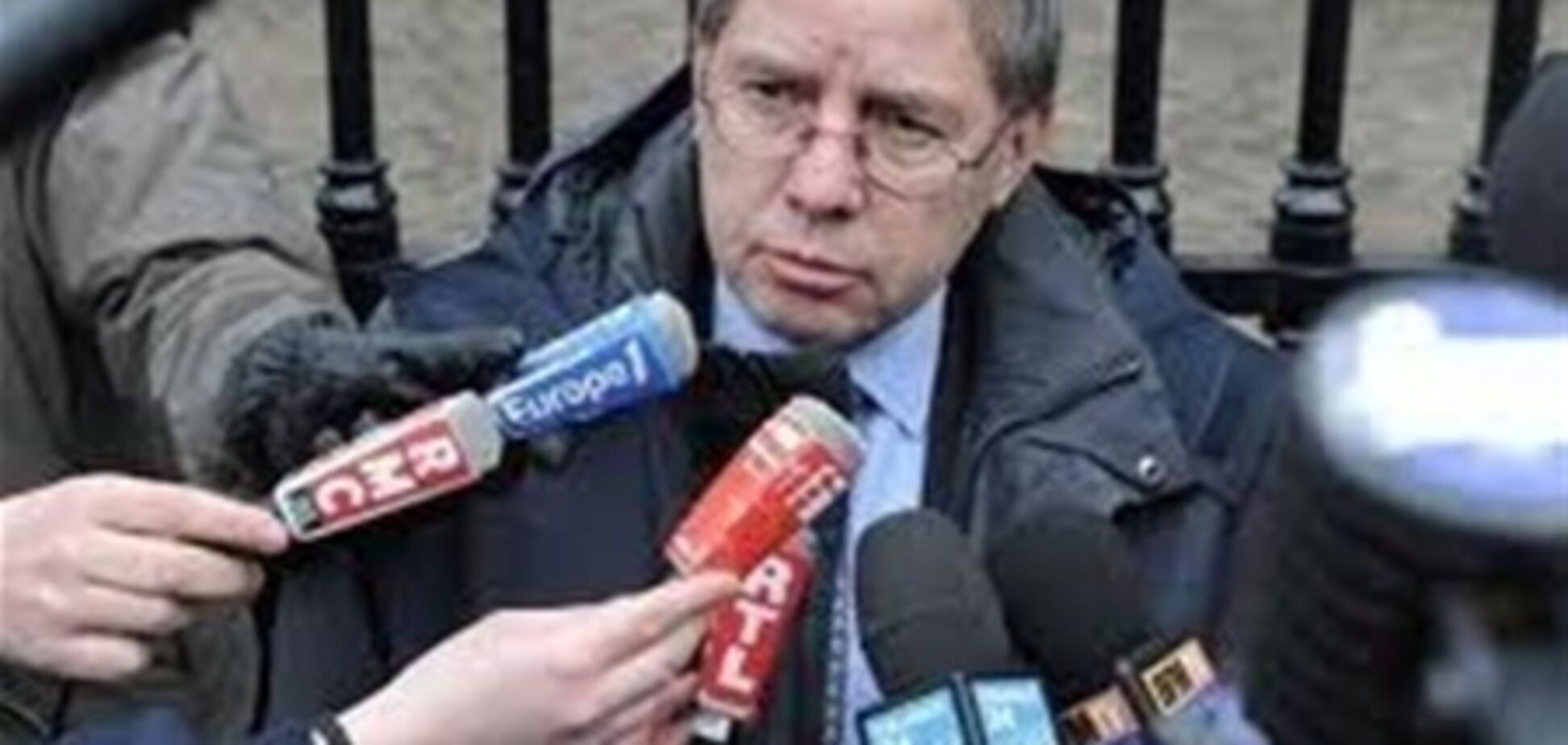 МЗС Франції наполягає на продовженні бомбардувань Лівії силами НАТО