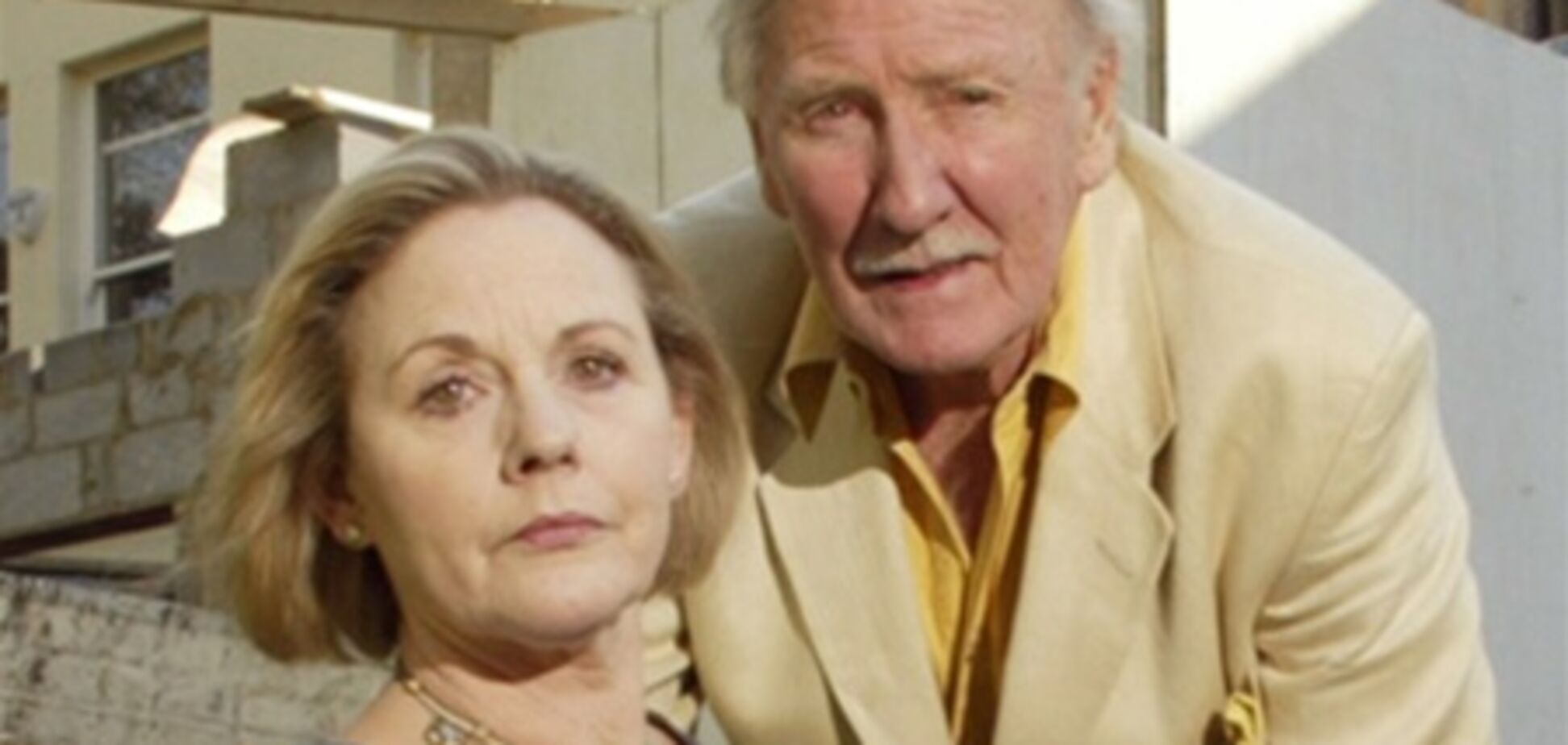 Актриса, сыгравшая девушку Бонда, покончила с собой. Фото