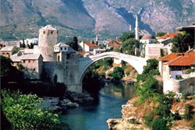 Украина упростила визовый режим с Боснией и Герцеговиной