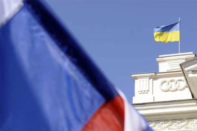 Националисты устроили пикет под посольством РФ в Киеве: Москва, покайся!