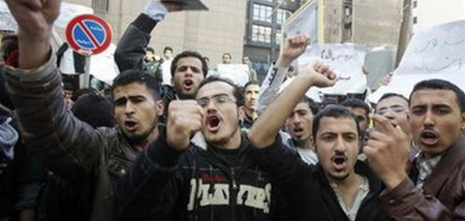 Влада Сирії розігнали демонстрацію: людей розстрілювали снайпери