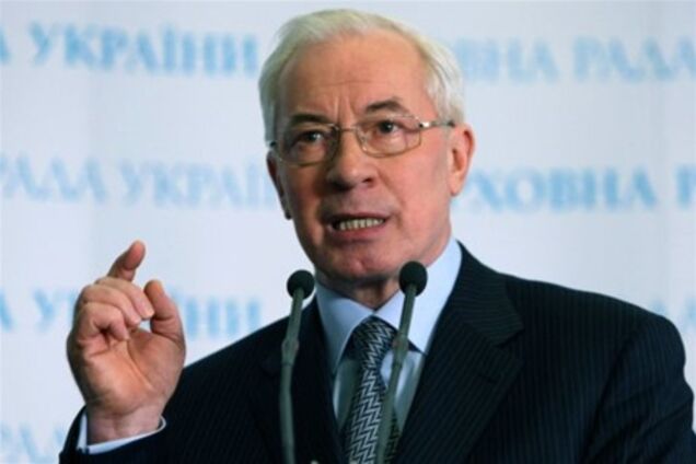 Азаров готовий залишити українців без шампанського і коньяку заради вільної торгівлі з ЄС