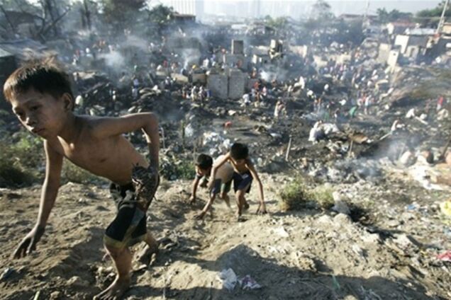 Пожежа знищила трущоби квартал в Манілі
