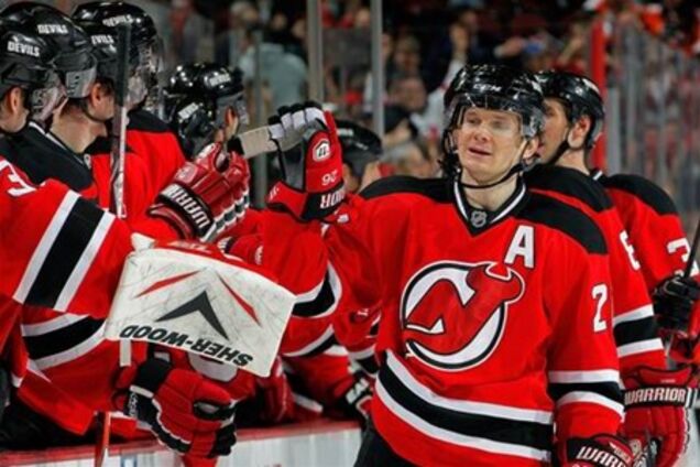 НХЛ. Хет-трик Элиаша, 1000-е очко Игинлы, победы 'Чикаго' и 'Колорадо'