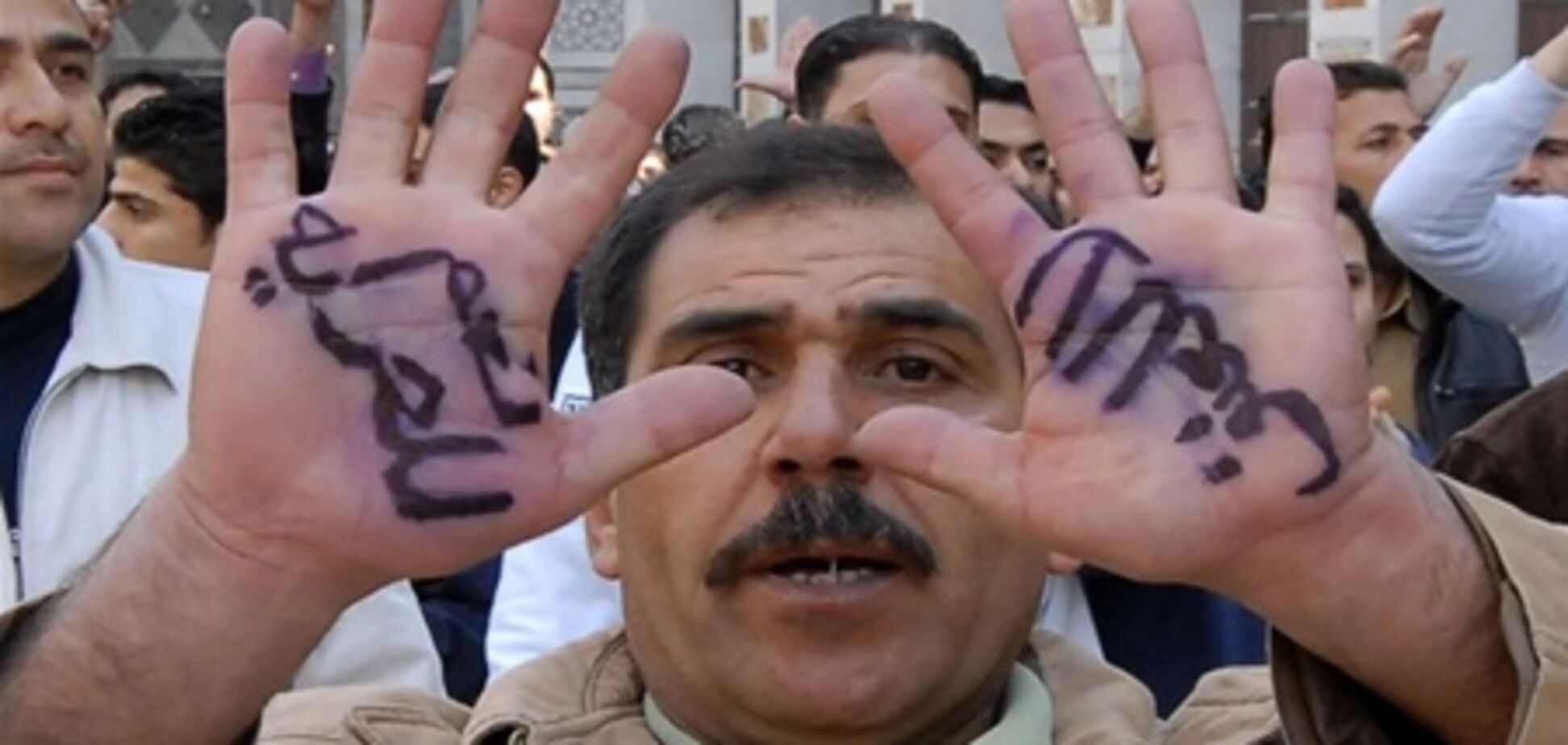 В Афганистане двум сотрудникам ООН публично отрубили головы