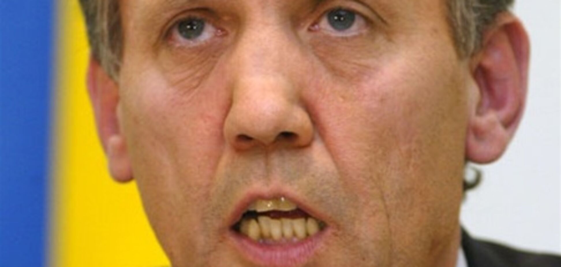 У Януковича ответили России на 'оранжевую болезнь'