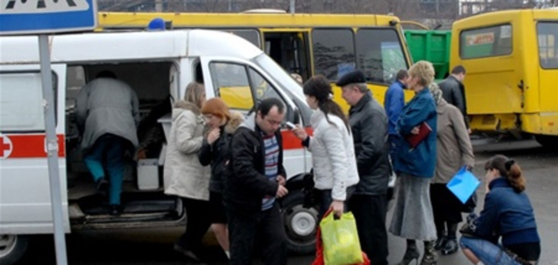 Тройное ДТП в Киеве: есть пострадавшие 